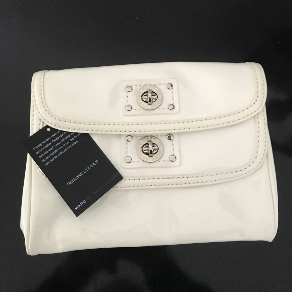 Marc by Marc Jacobs totally turnlock clutch